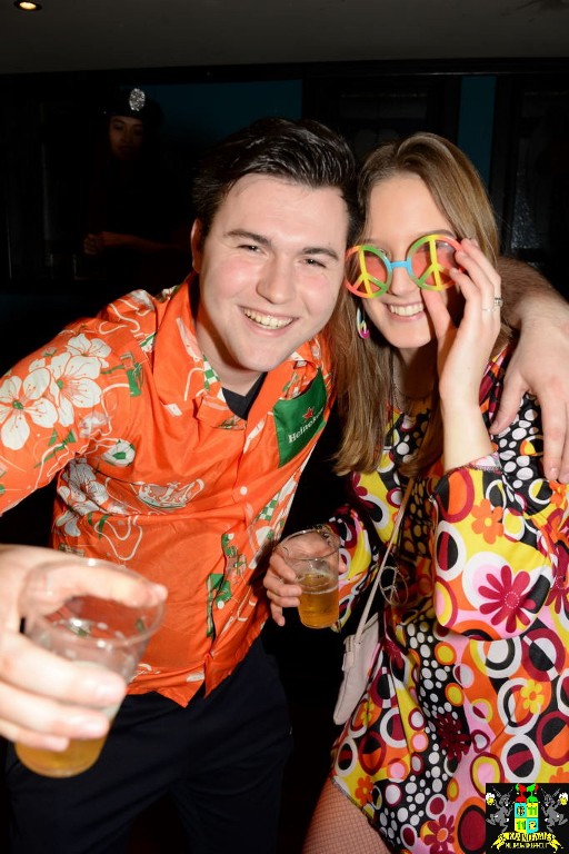 ../Images/Carnavals vrijdagavond in VdG 259.jpg
